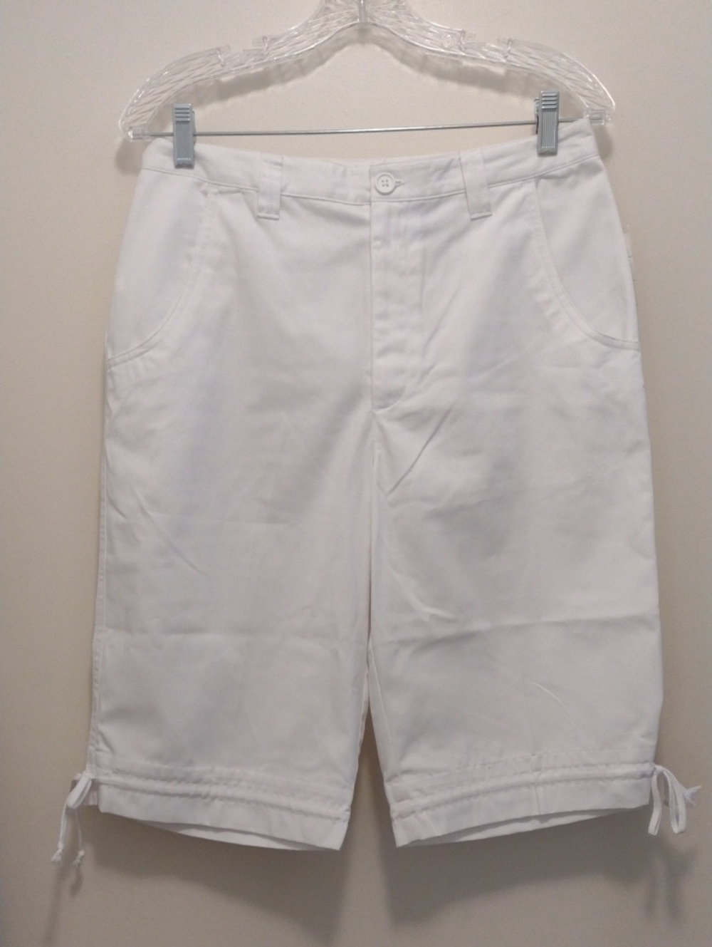 Studio Works Women's White Flat-Front Drawstring Hem Shorts (J1128)